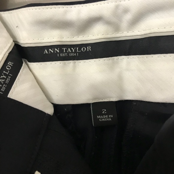 Ann Taylor Classic Fit Trouser, Navy, Women’s Sz 2 - Picture 3 of 3